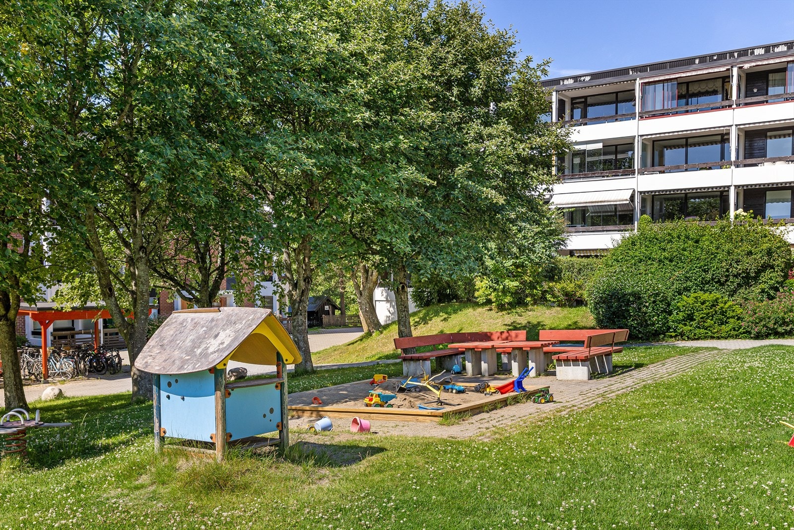 Det er flere barn i området, og felles møteplasser for både store og små. Galleribilde