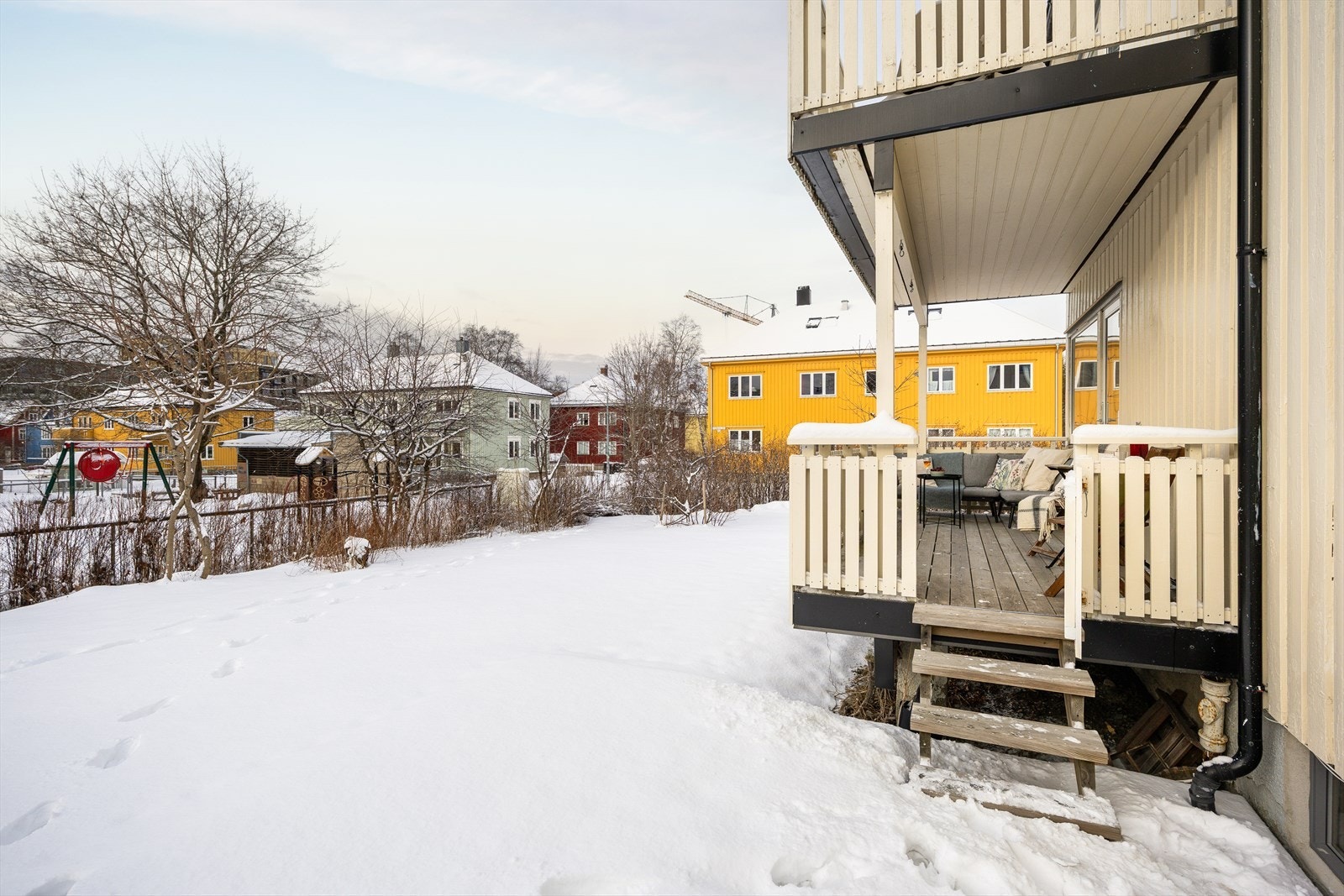 I 2024 ble vinduene i alle rom byttet og verandaen ble pusset opp i 2012. Galleribilde