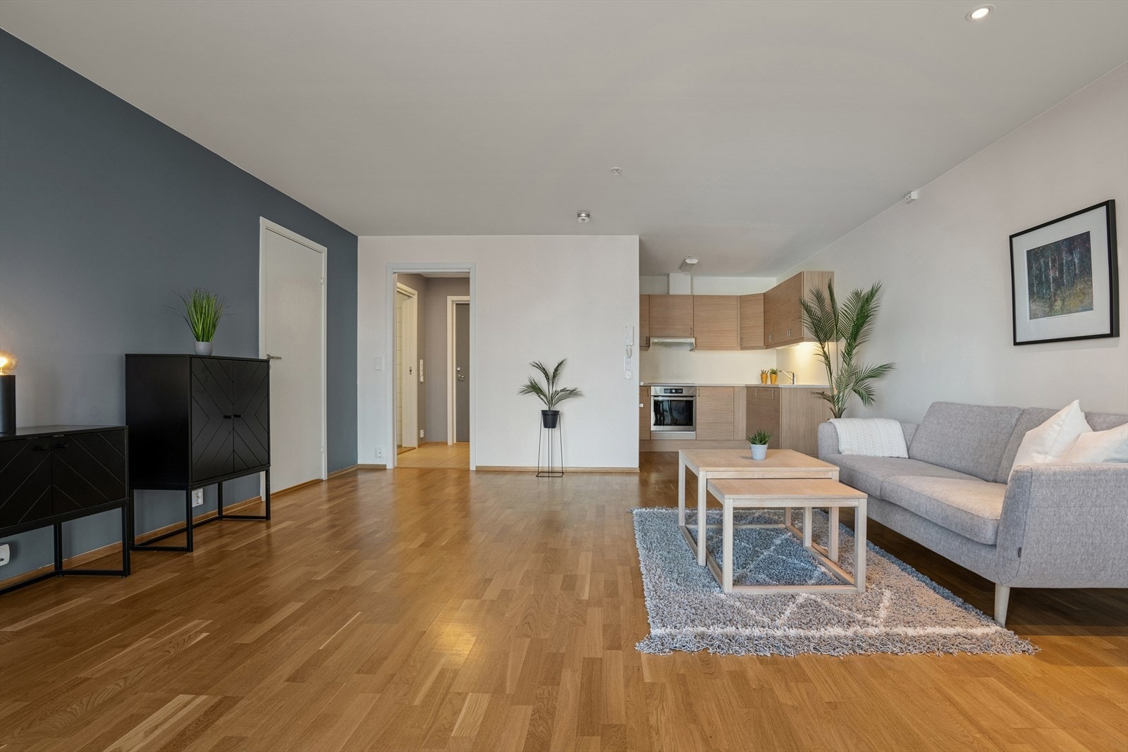 Leiligheten ligger i byggets 3. etasje. Galleribilde