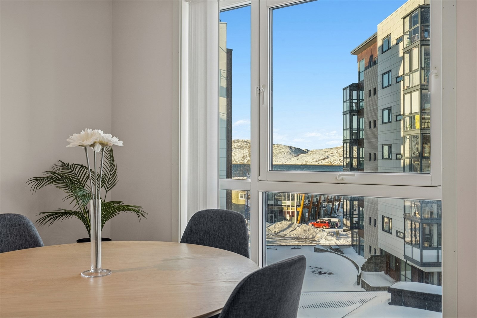 Leiligheten holder en gjennomgående god standard. Galleribilde