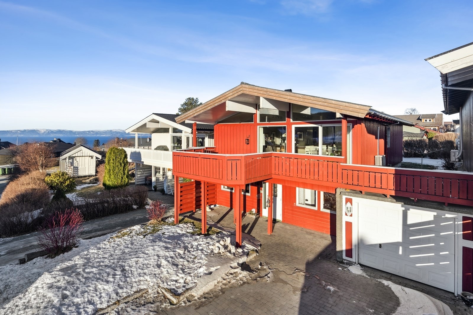 Proaktiv Eiendomsmegling ved Kristoffer Menne har den store gleden av å presentere Dalsvingen 13! Galleribilde