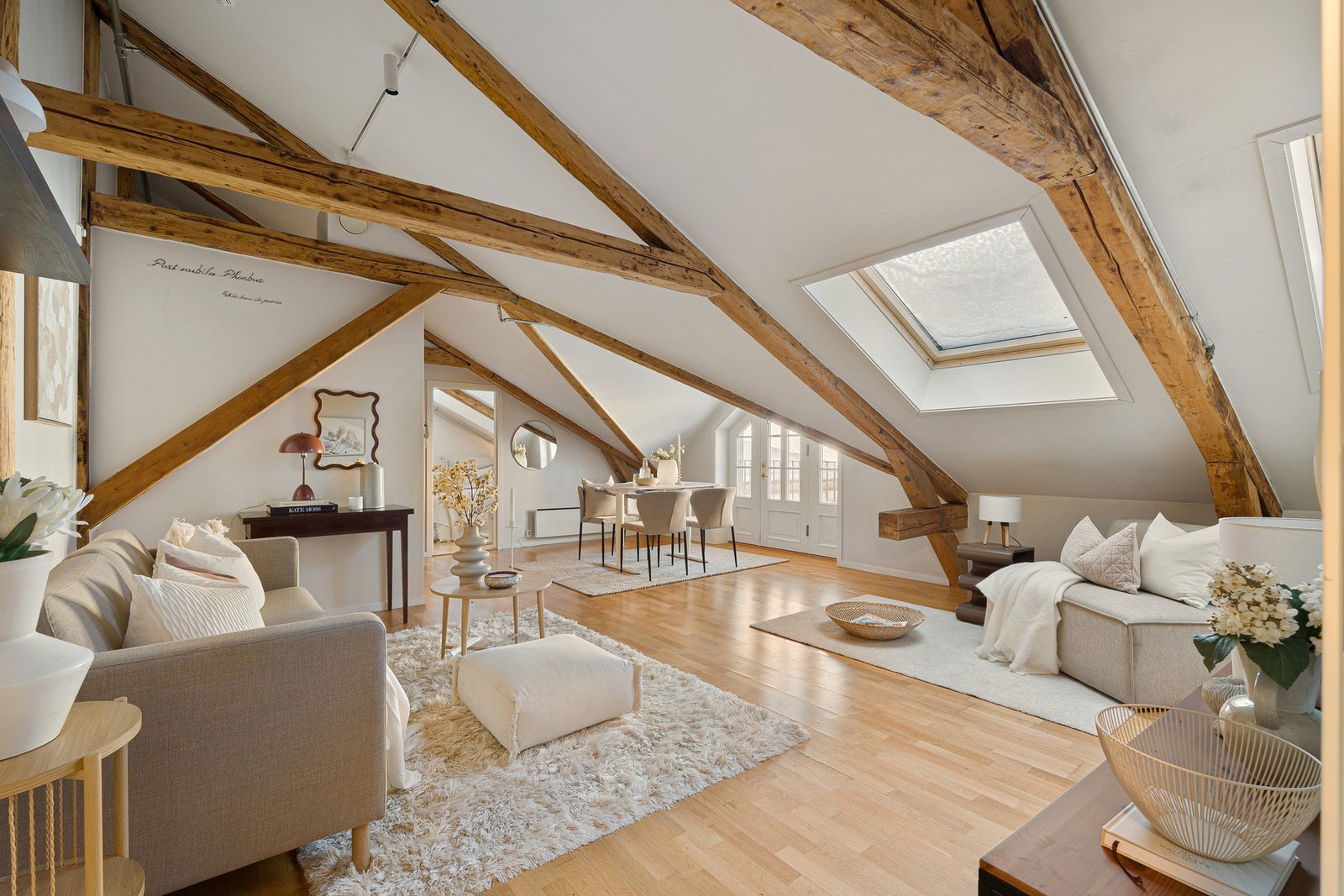 EiendomsMegler 1 v/Martin Nordmo har gleden av å presentere Kongens gate 39. Foto: Krokstad & Nervik. Galleribilde