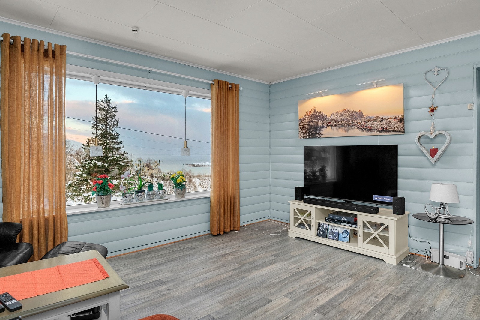 Boligen er stedvis oppgradert og jevnlig vedlikeholdt gjennom årene Galleribilde