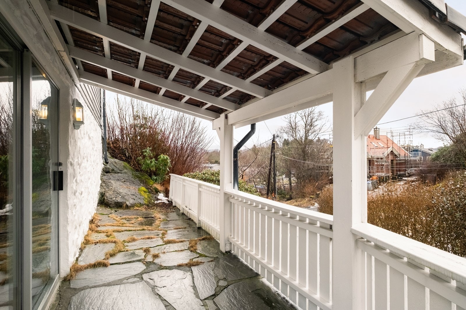 Hybeldel: Egen skjermet uteplass/inngangsparti Galleribilde