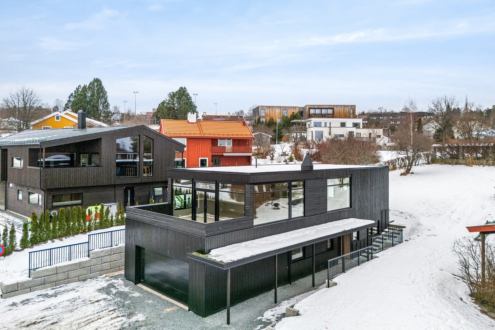 Velkommen til Dickaunsvingen 23 - en delikat og svært tiltalende enebolig fra 2026 Galleribilde