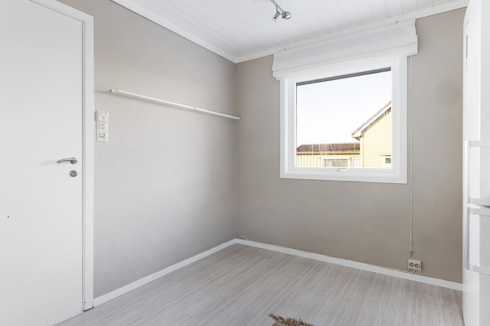 Plass til spisebord på kjøkken Galleribilde