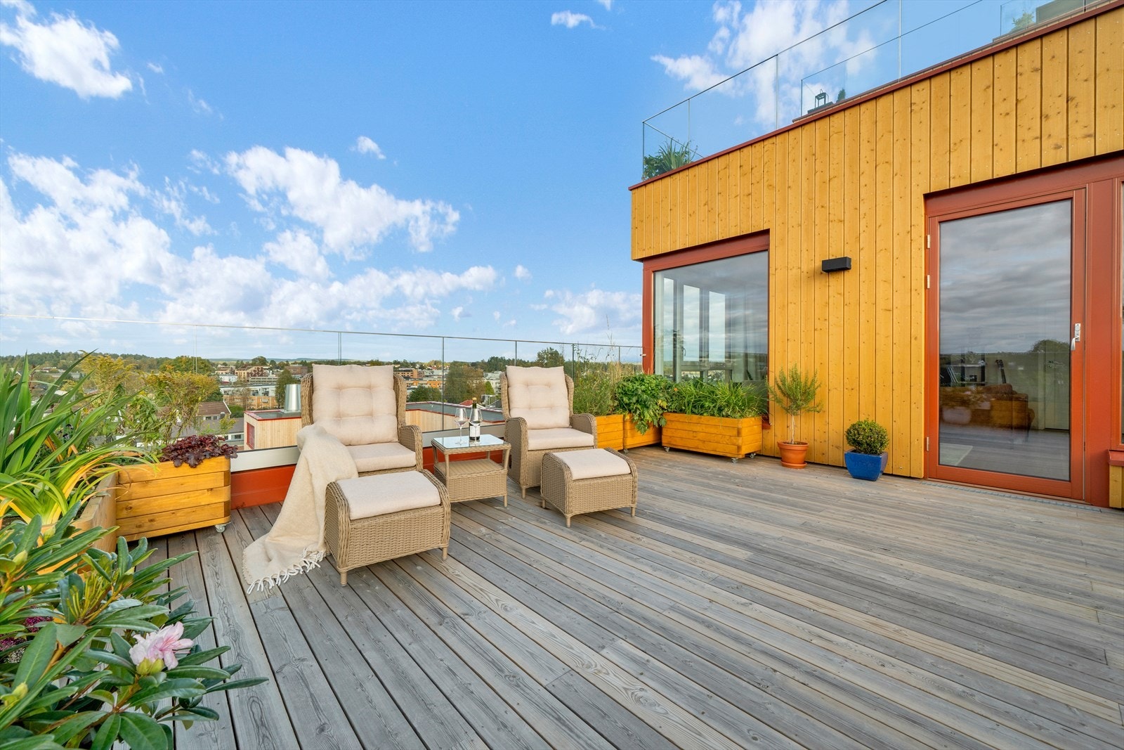 Her har du godt utsyn over fellesområdene og Ski sentrum. Galleribilde