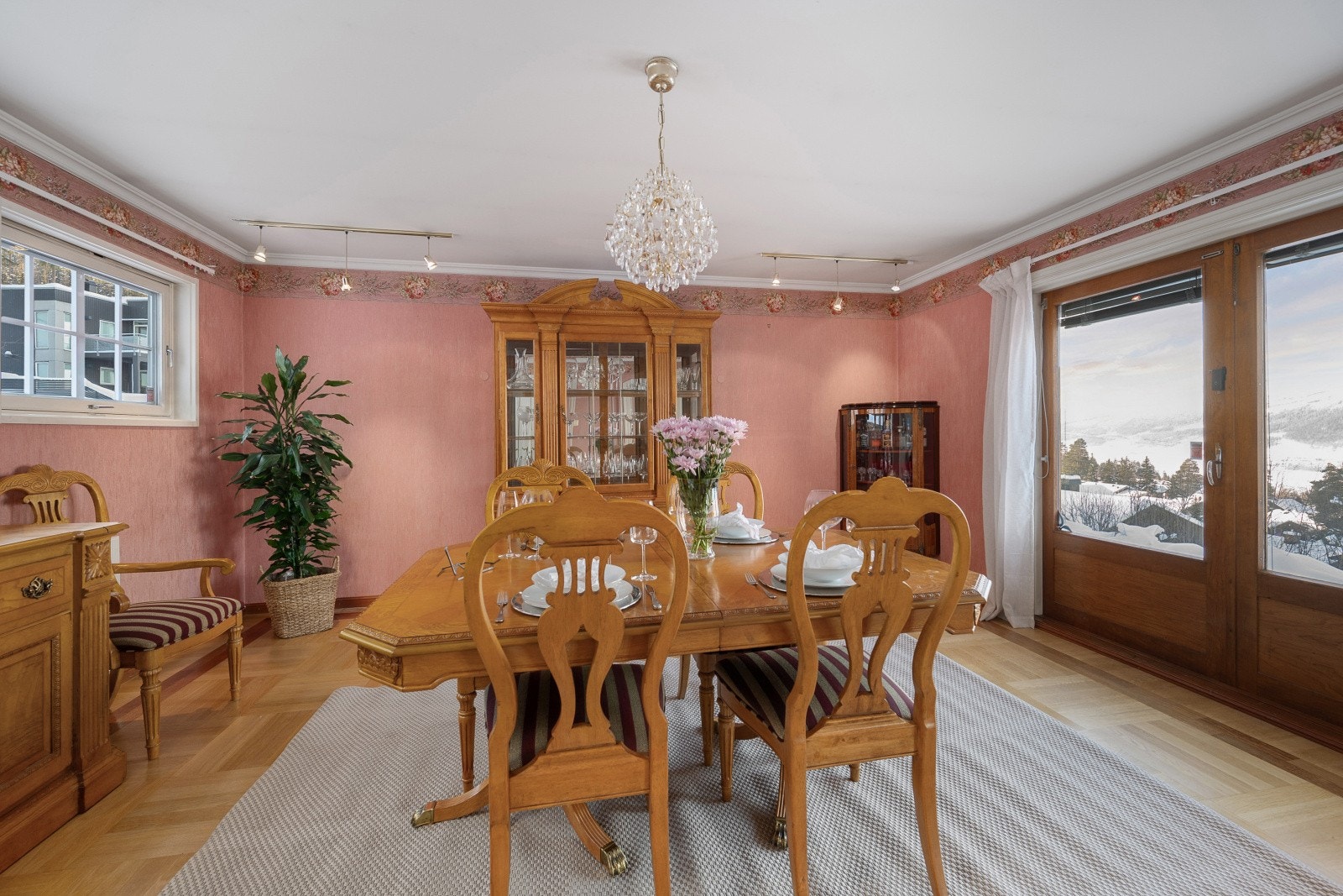 Legg spesielt merke til det flotte gulvet. Galleribilde