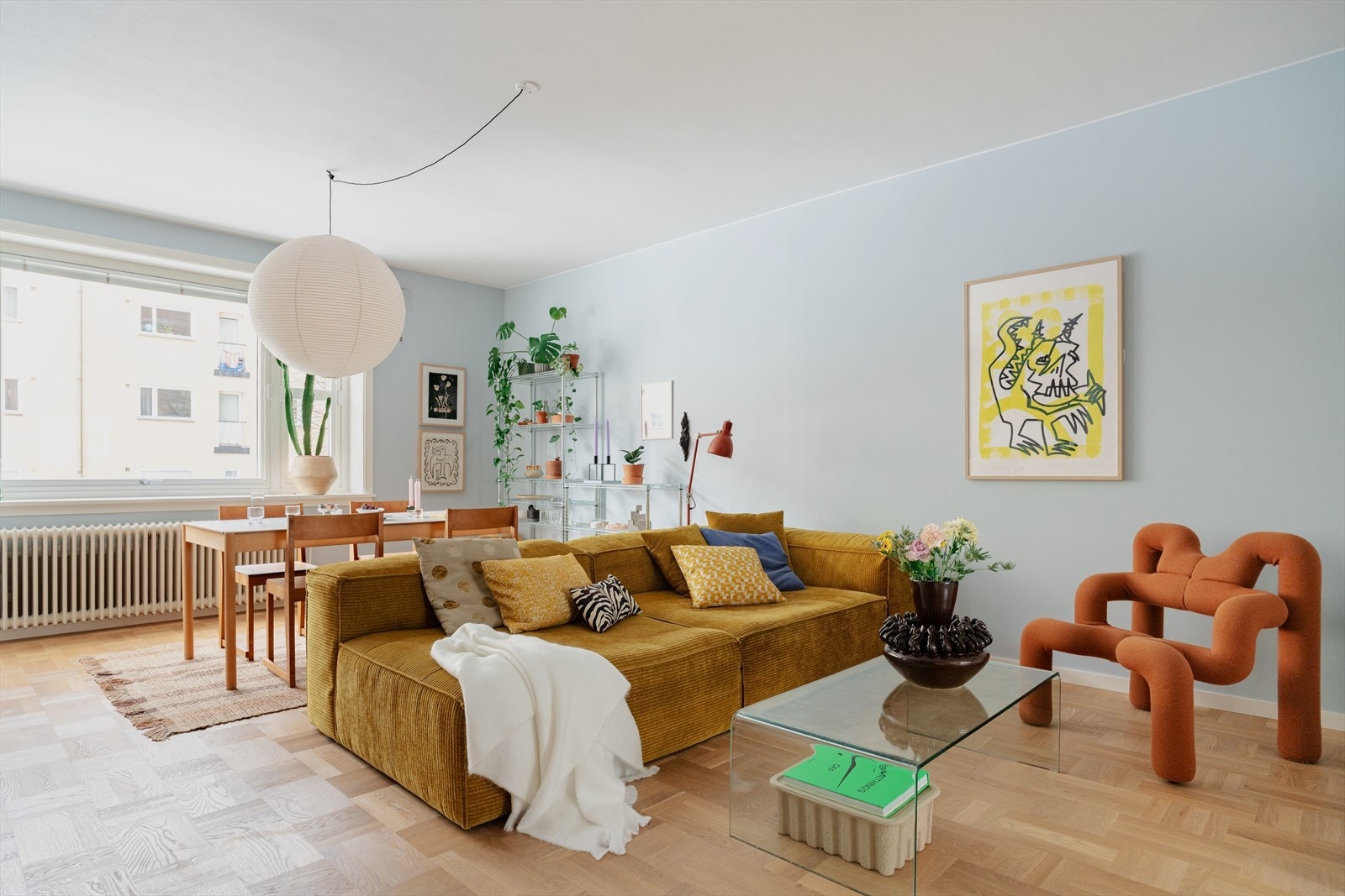 Velkommen til Sofienberggata 63C - Beliggenheten er sentral, samtidig skjermet fra all trafikk og tett på grønne uteområder - omkranset av Tøyenparken og Botanisk hage er det få områder i Oslo som kan måle seg. Foto: Kevin Fauske Galleribilde