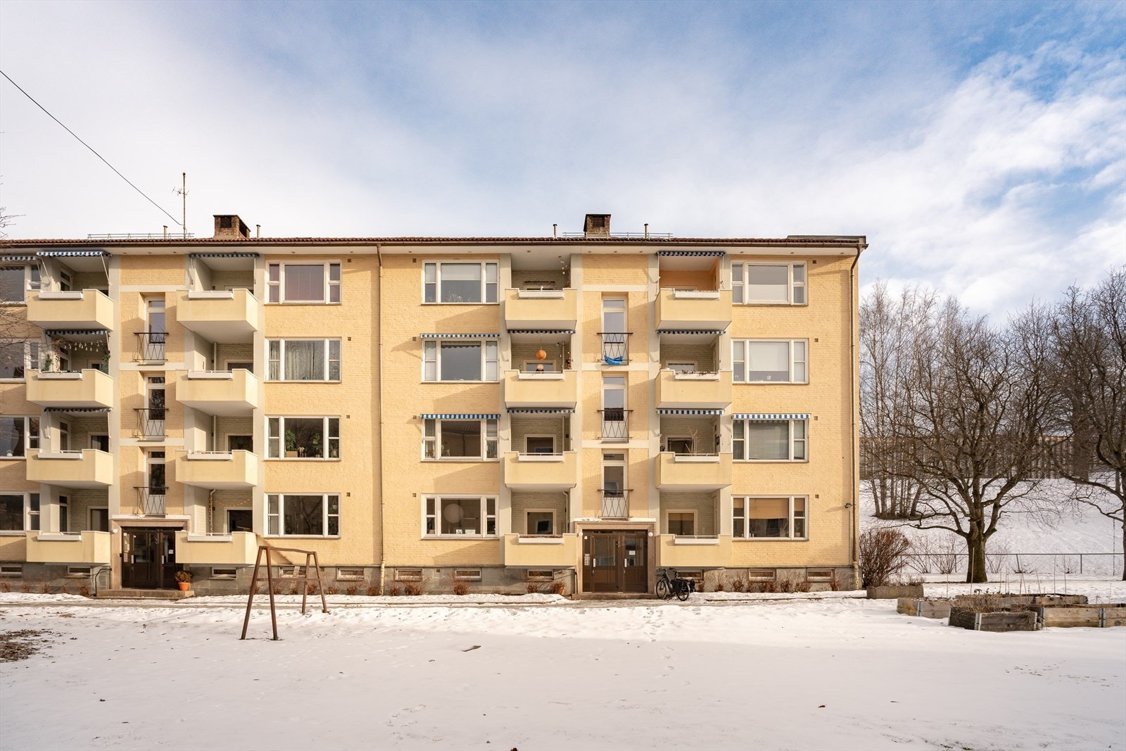 Blokkene er tegnet av arkitekt Erling Viksjø, regnet som en av de fremste innen norsk modernisme. Galleribilde