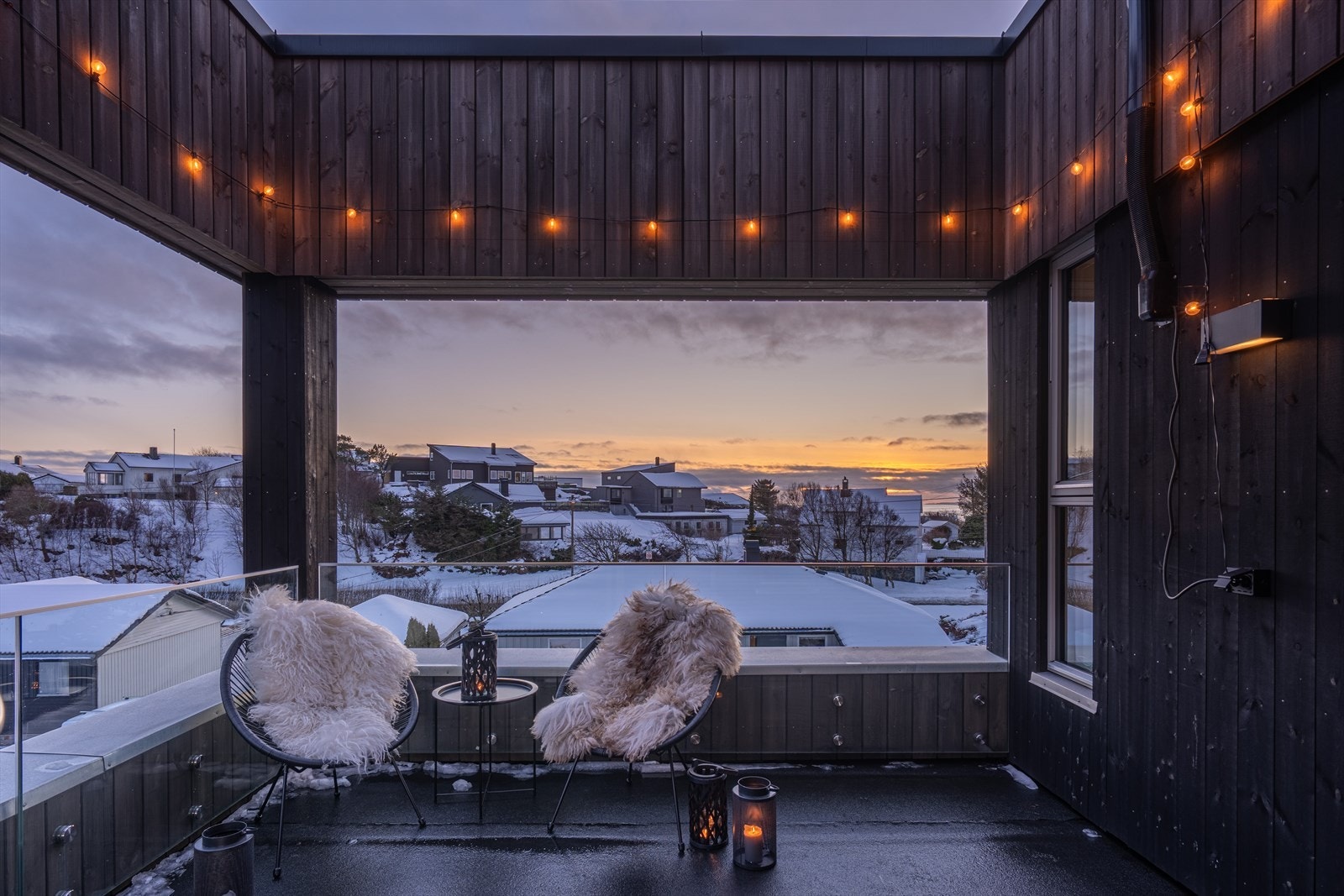 Utebelysning og stikk. Galleribilde