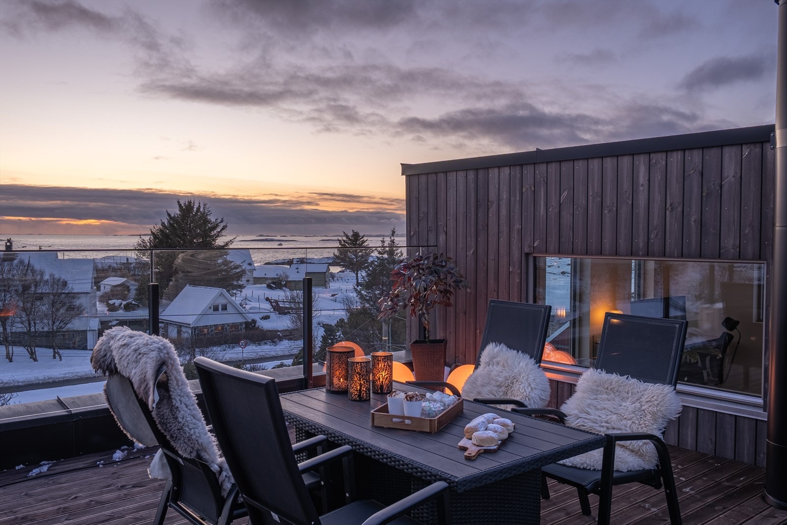 Her kan dere nyte lange sommerkvelder med venner og familie. Galleribilde