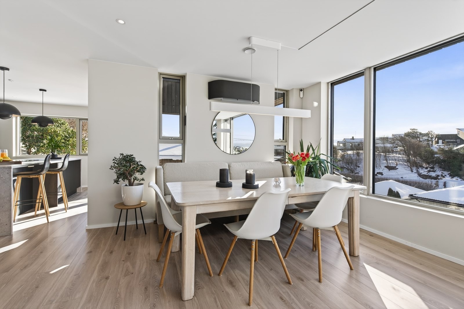 Spiseplass. Galleribilde