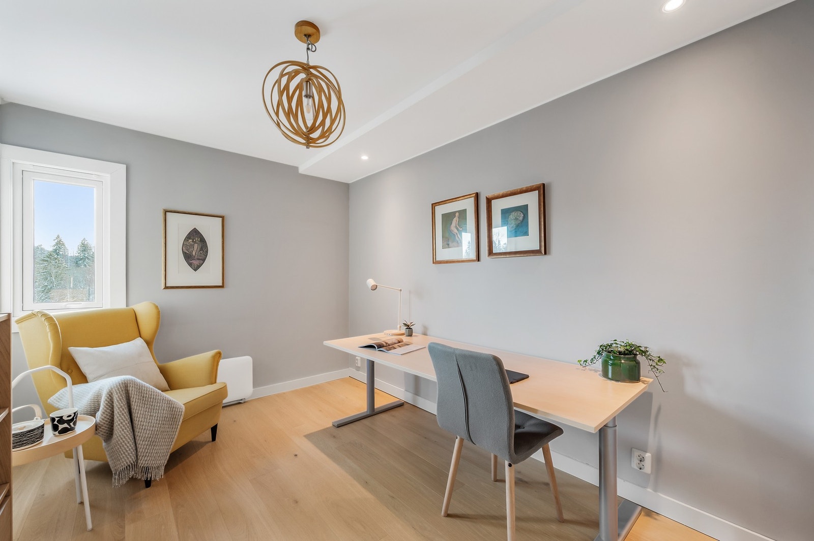 Soverommet passer fint som hjemmekontor eller gjesterom. Galleribilde