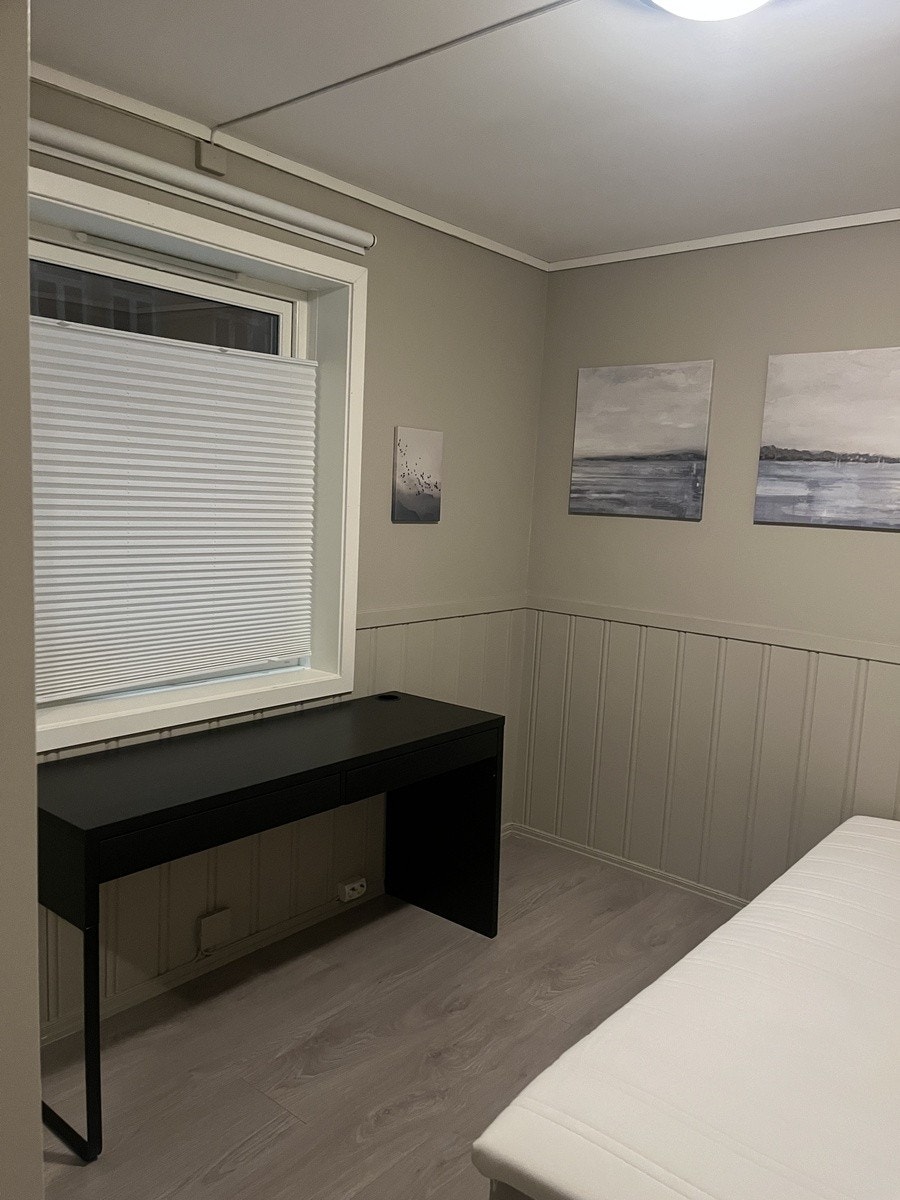 Pult inkludert Galleribilde