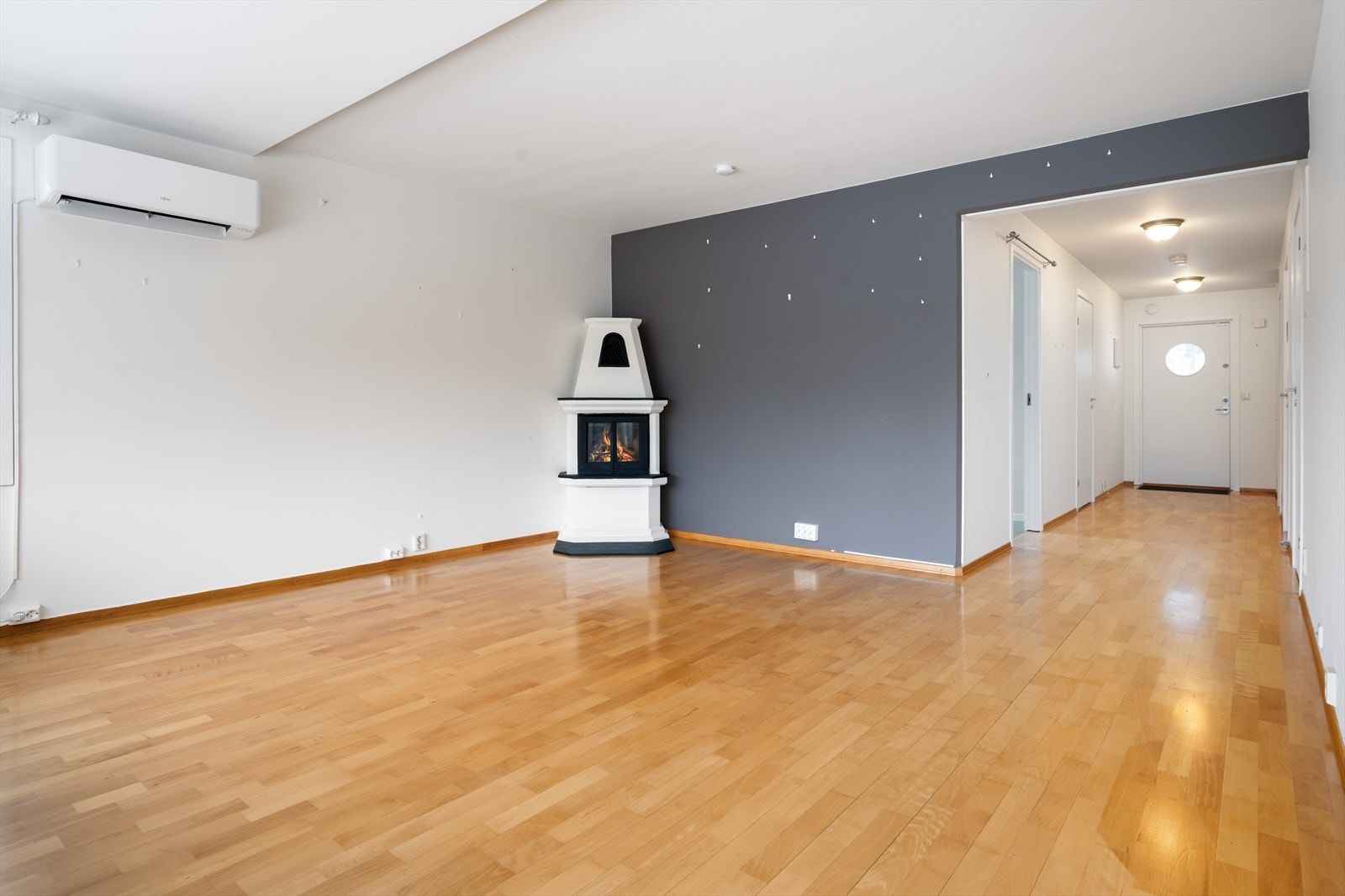 Vedovn bidrar med jevn varme til oppholdsrommet. Galleribilde