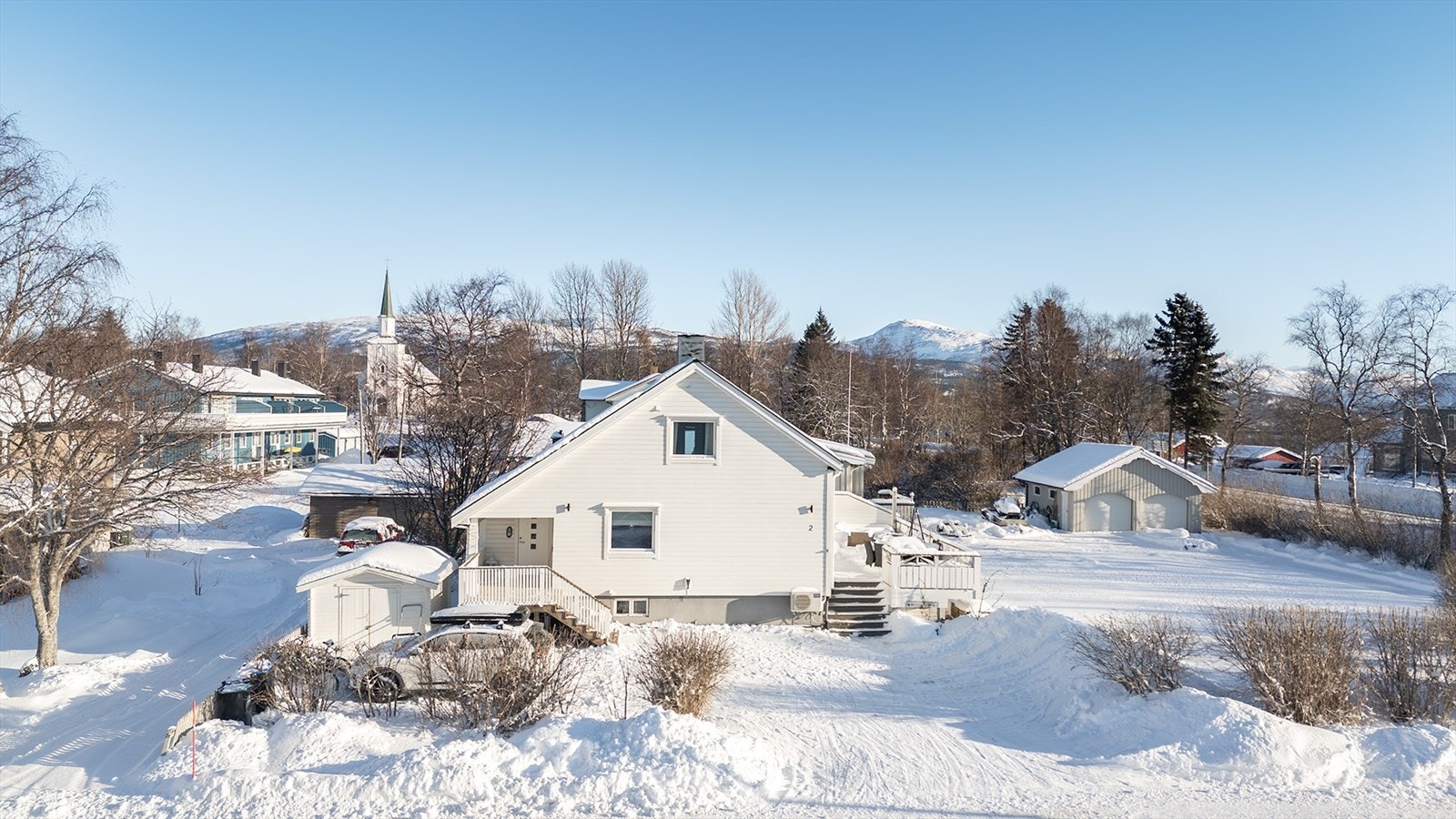 Ca. 270 meter til nærbutikk, og 170 meter til bussholdeplass Galleribilde