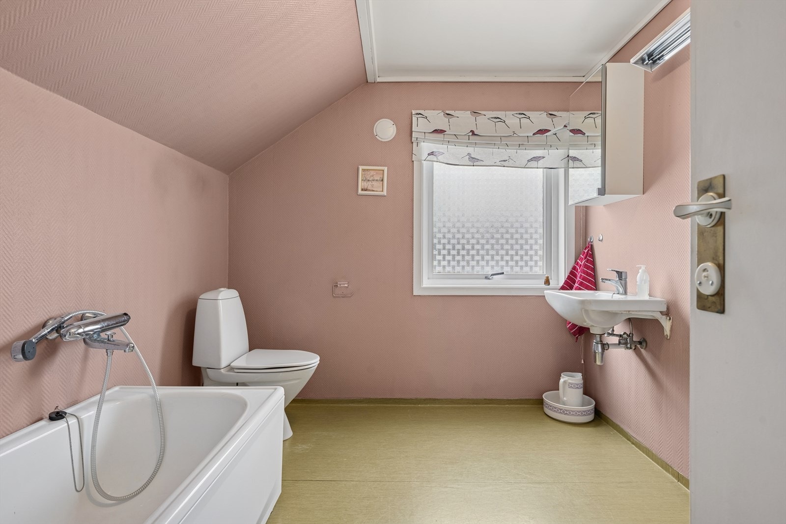 Baderom 2. etasje. Galleribilde