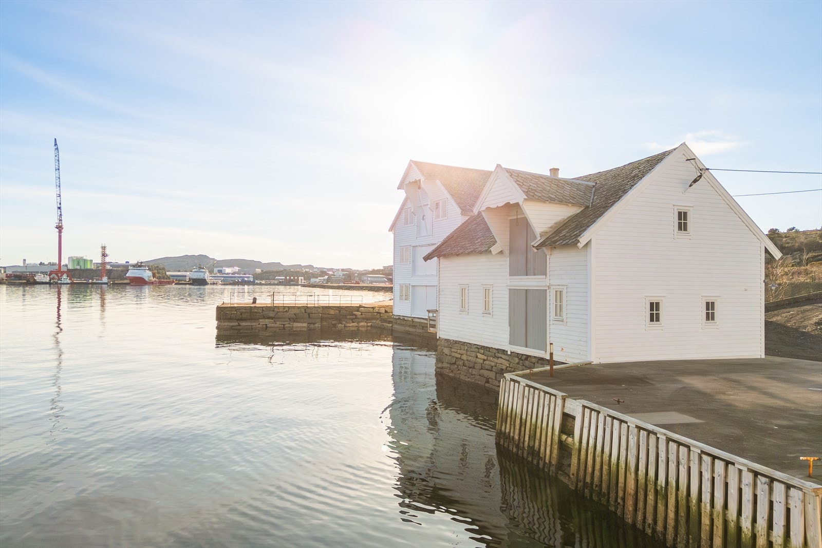 Naustet ligger i umiddelbar nærhet til et mangfold av friluftsmuligheter. Galleribilde