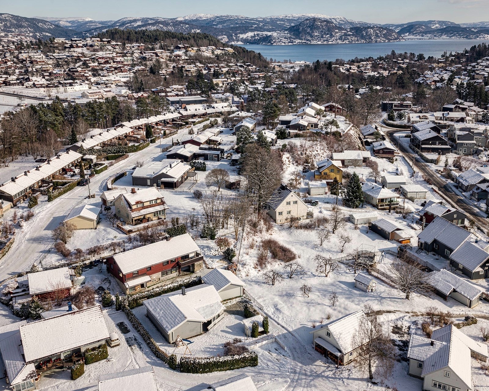Kort kjøretur til sjøen - Heistad stranda venter Galleribilde