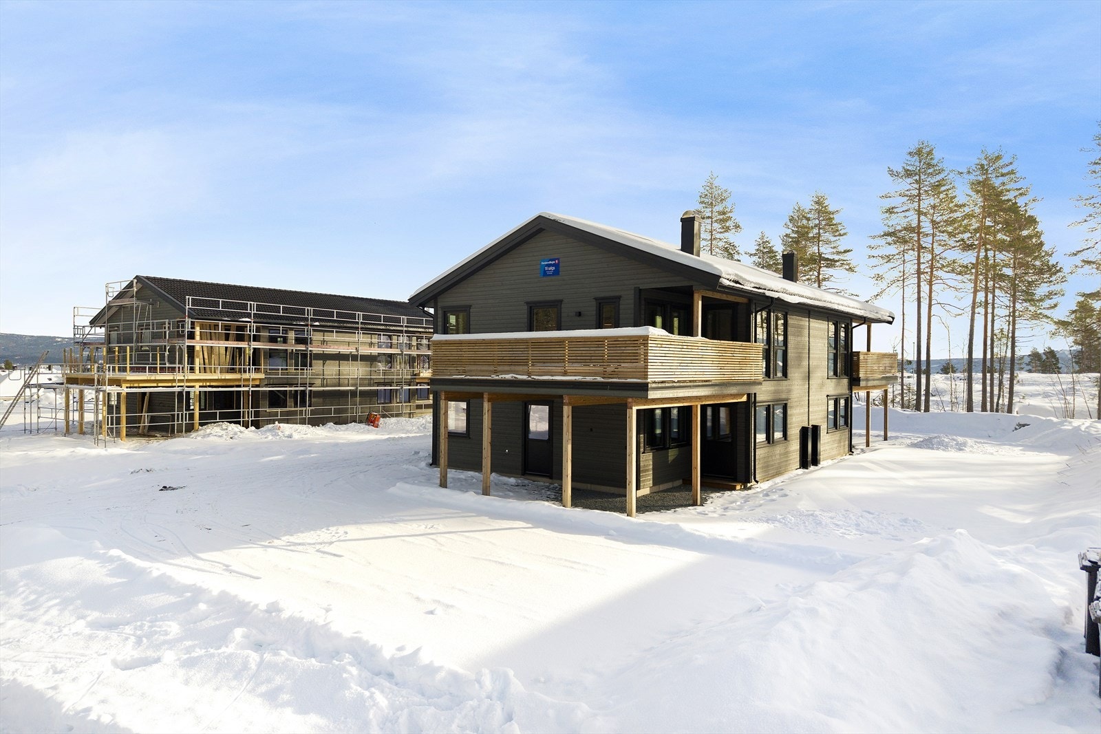 Hyggelige uteområder med umiddelbar nærhet til marka. Galleribilde