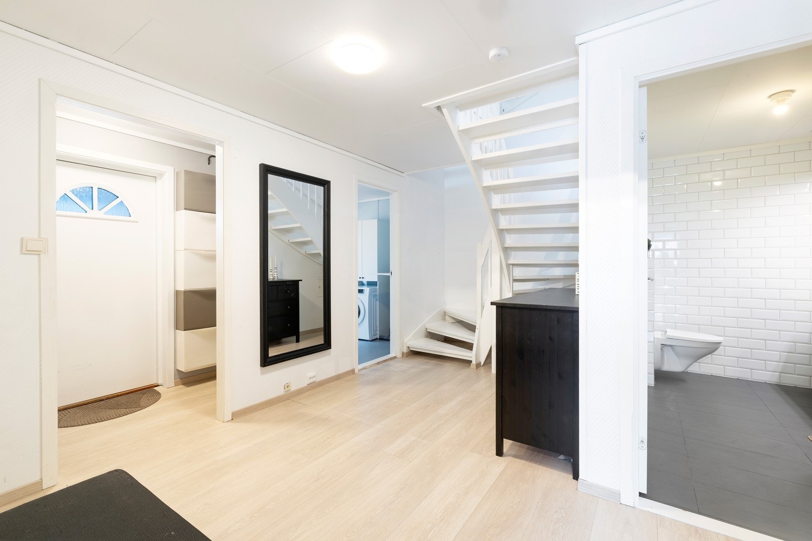 Trappehall Galleribilde