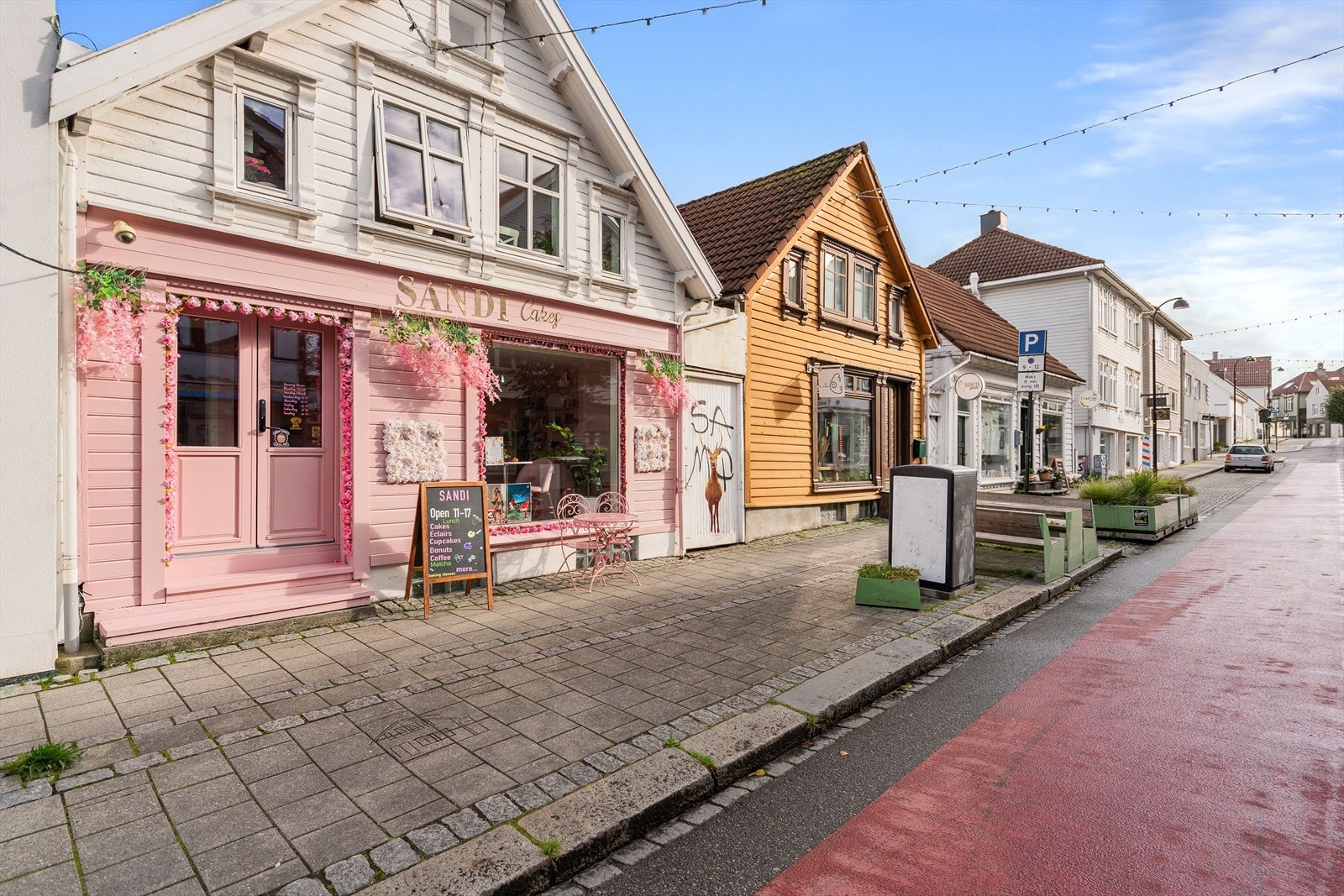 Her får du en leilighet med en attraktiv og sentral beliggenhet med tilgang til alle fasiliteter som byen har å tilby. Galleribilde