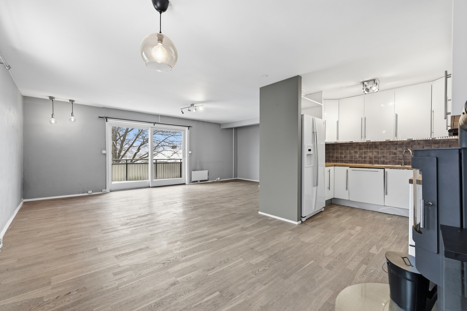 God plass til spisebord Galleribilde