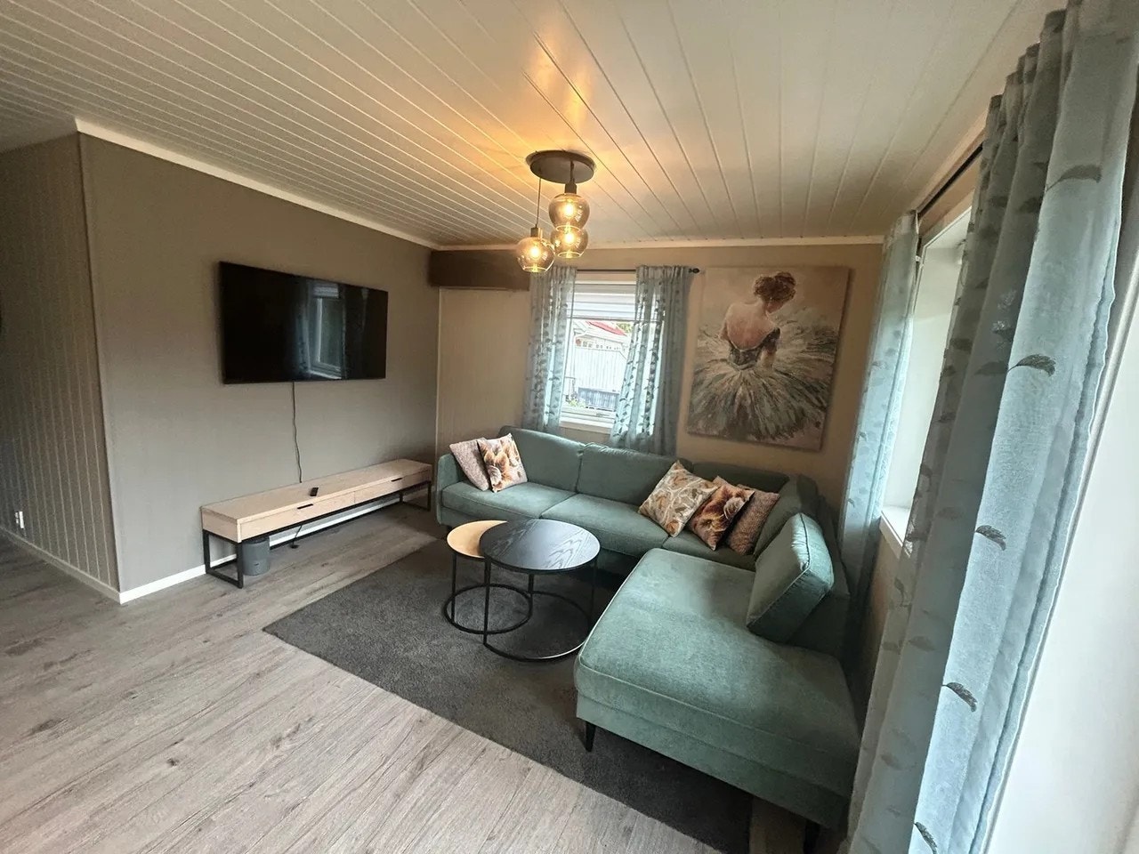 Hybel: Stue (privat bilde tatt av selger) Galleribilde