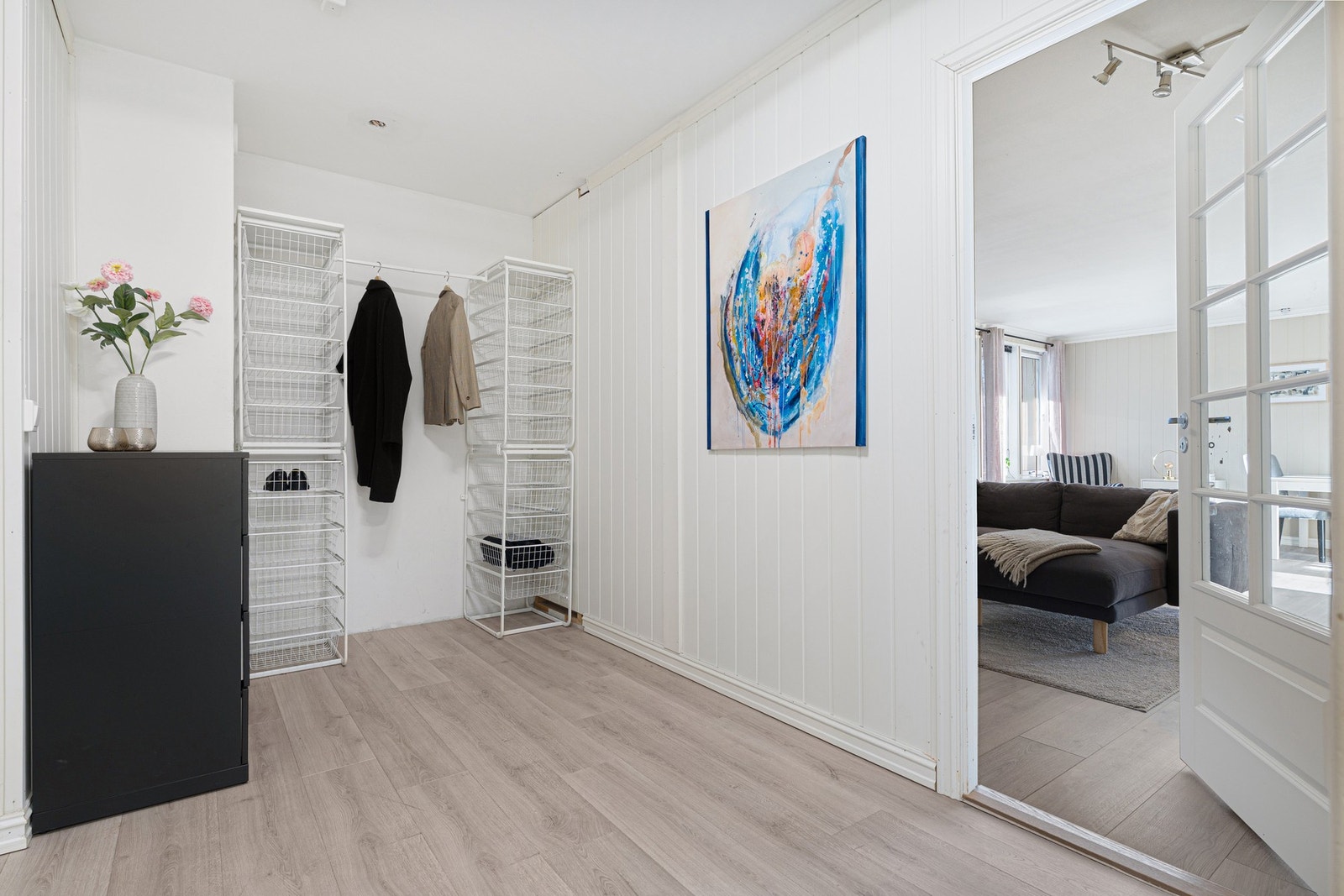 Gode muligheter for å innrede med ønsket garderobeløsning. Galleribilde