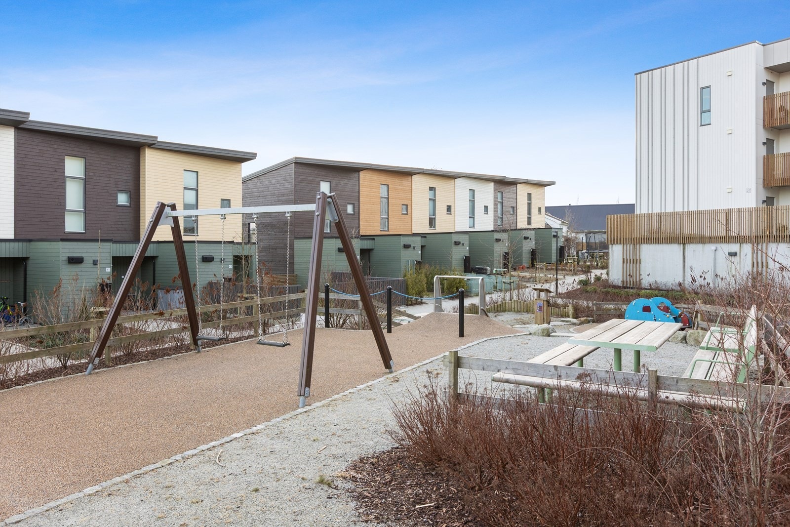 Boligen er beliggende i et svært attraktivt, rolig og barnevennlig område på Hana, like utenfor Sandnes sentrum. Galleribilde