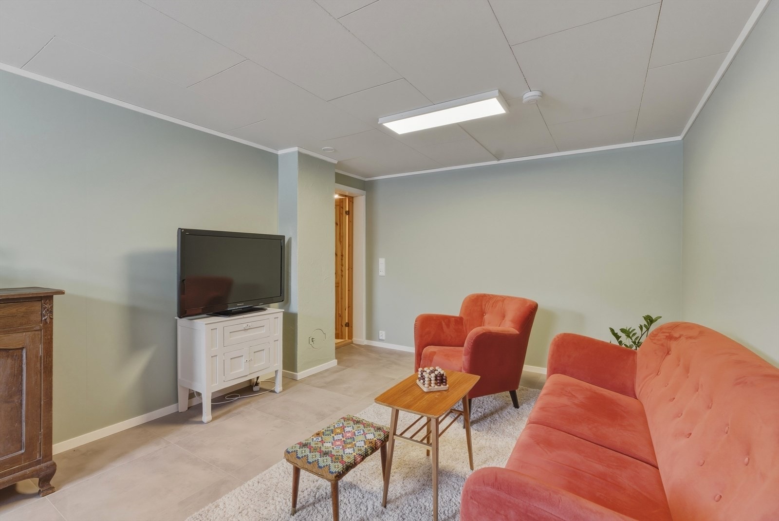 Rommet benyttes i dag som gjesterom, tv-stue og hjemmekontor. Galleribilde