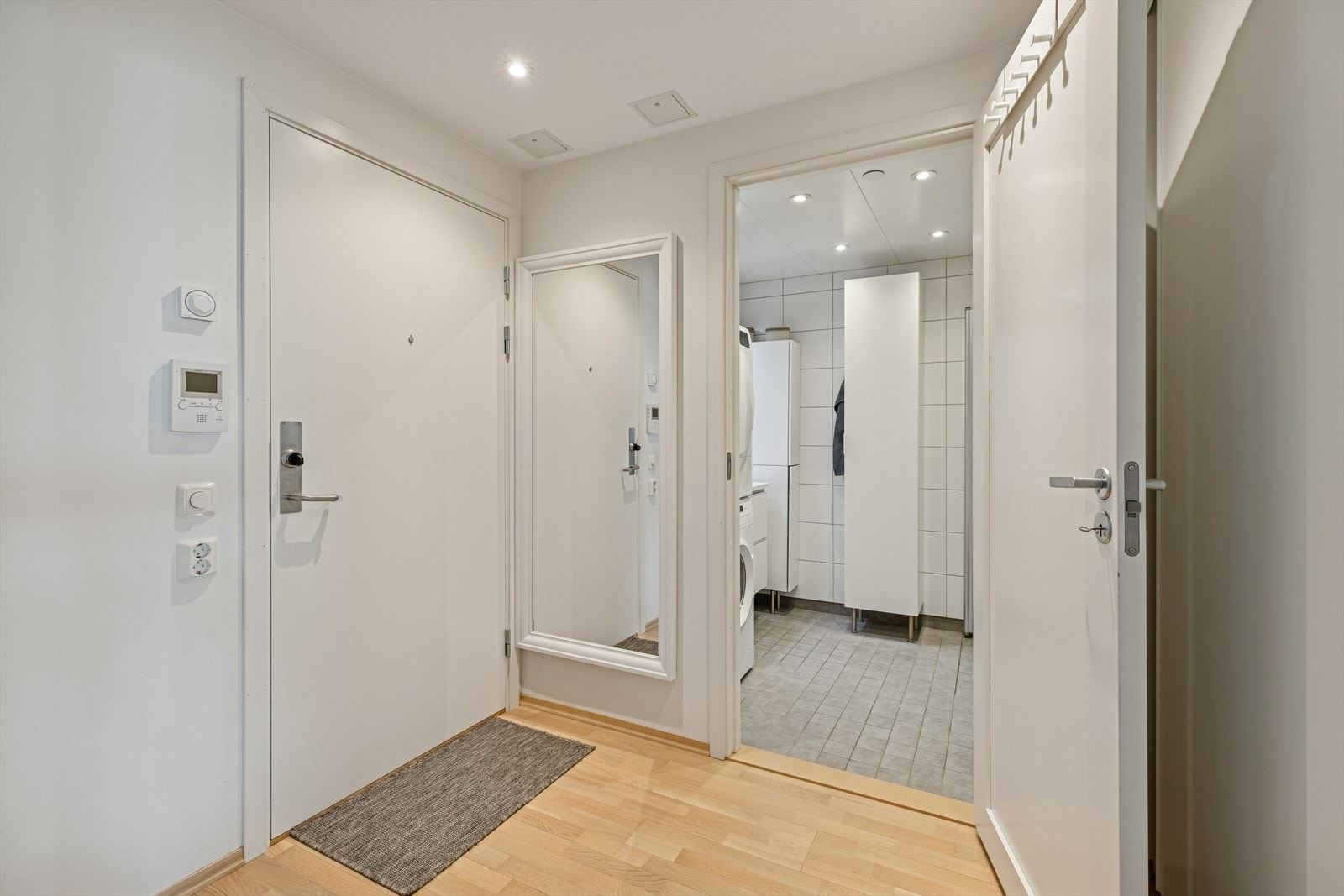 Velkommen inn! Leiligheten disponerer en kjellerbod på ca. 5 m². Galleribilde