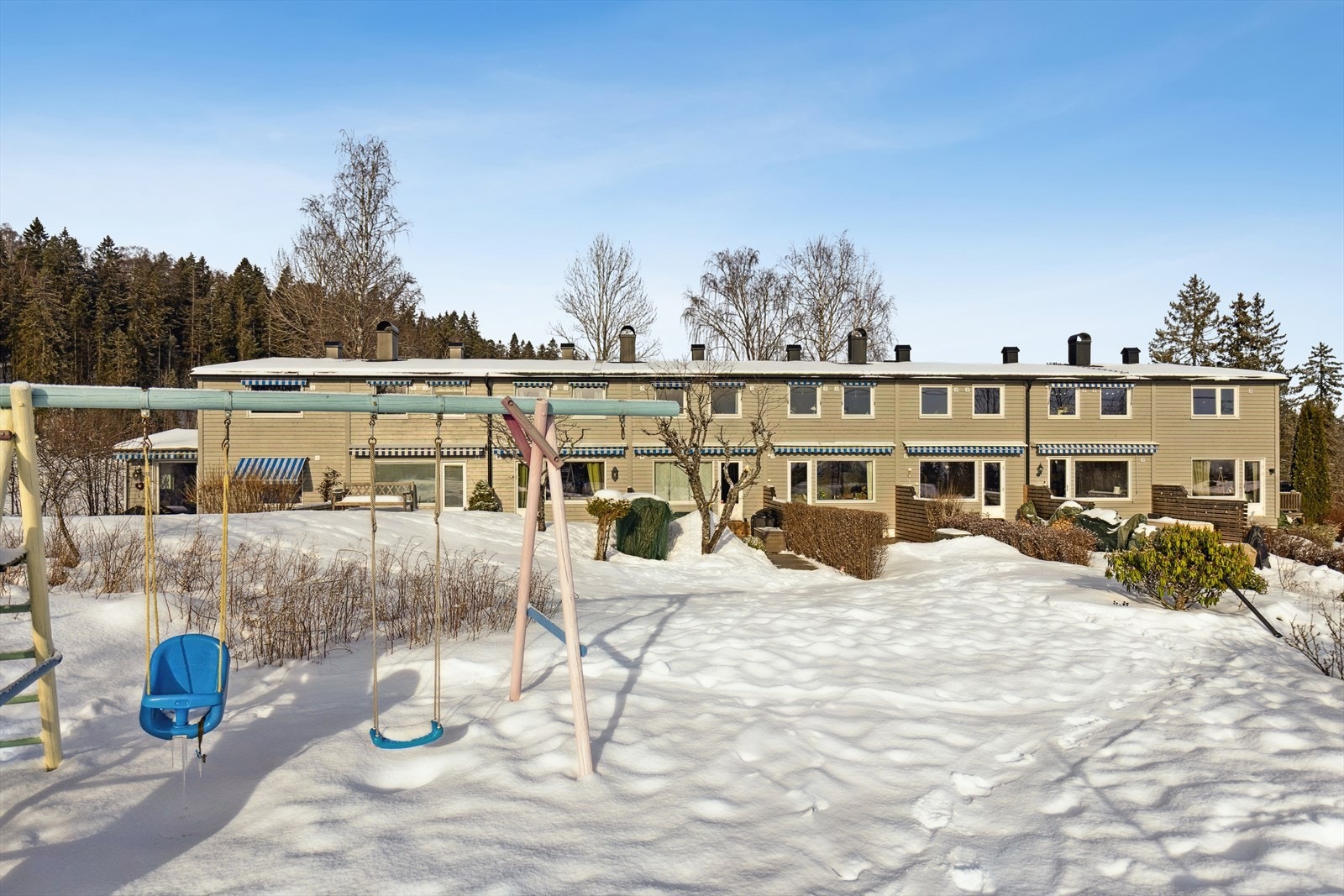 Grenser til fellesområde med lekeplass Galleribilde