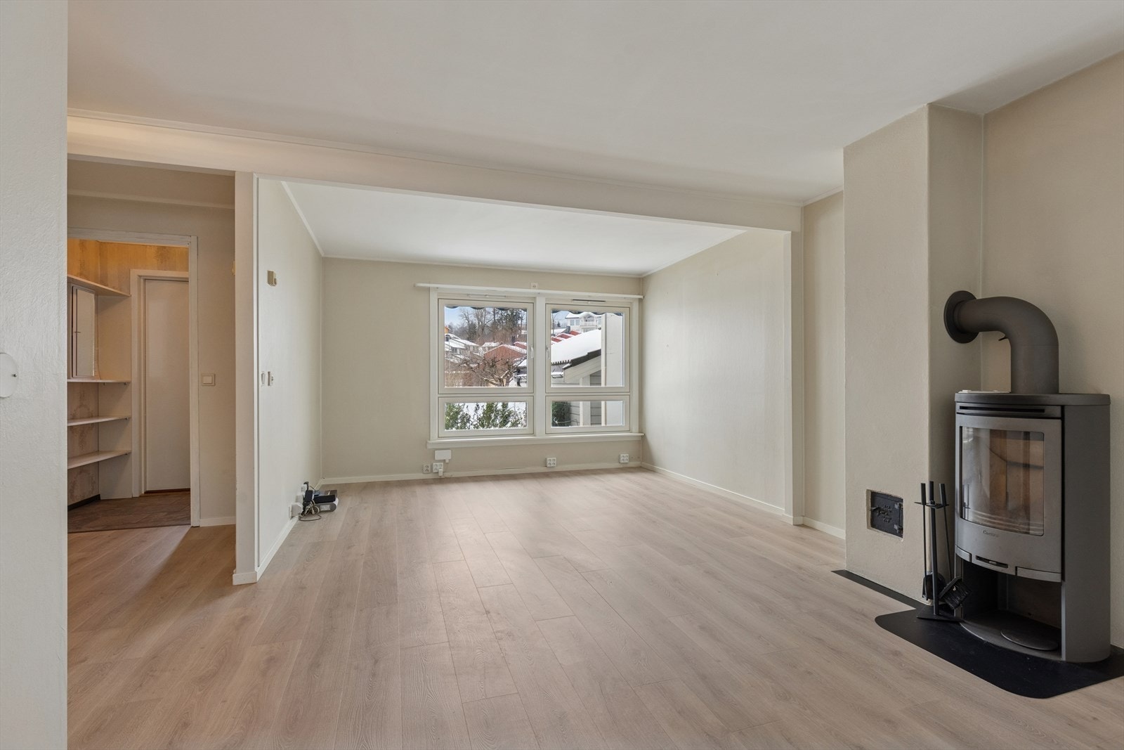 De store vindusflatene ble skiftet i 2016 og har 3-lags glass. Galleribilde