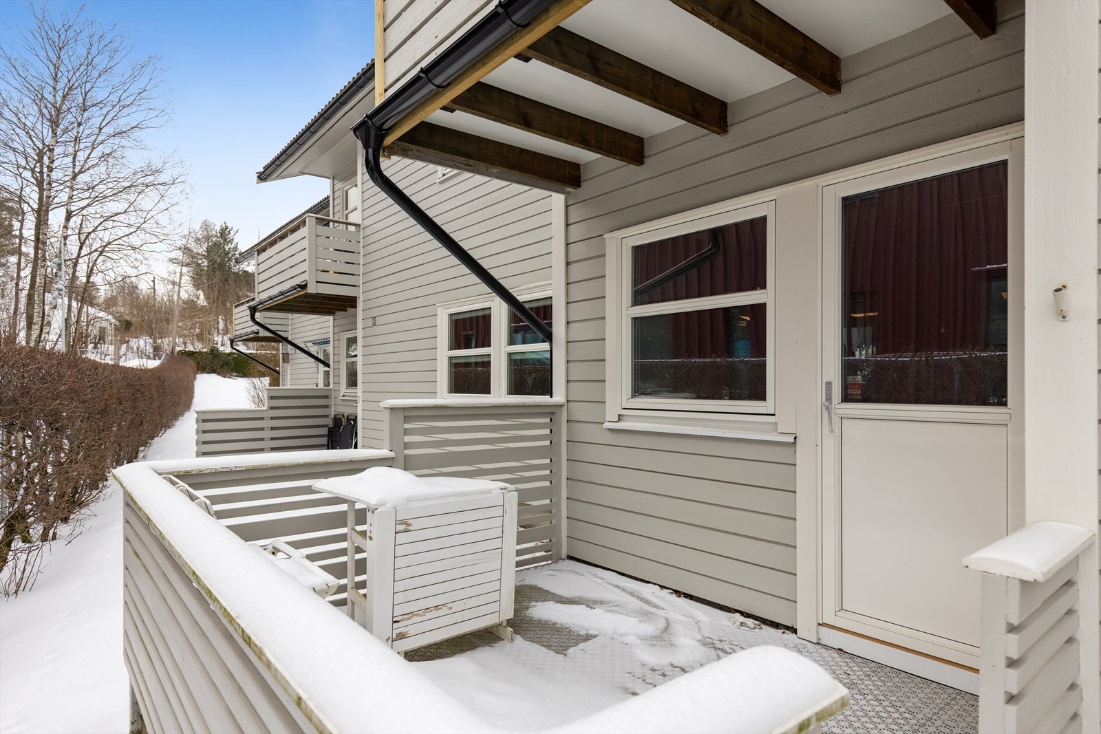 Den private terrassen på hagesiden er på 7 m². Galleribilde