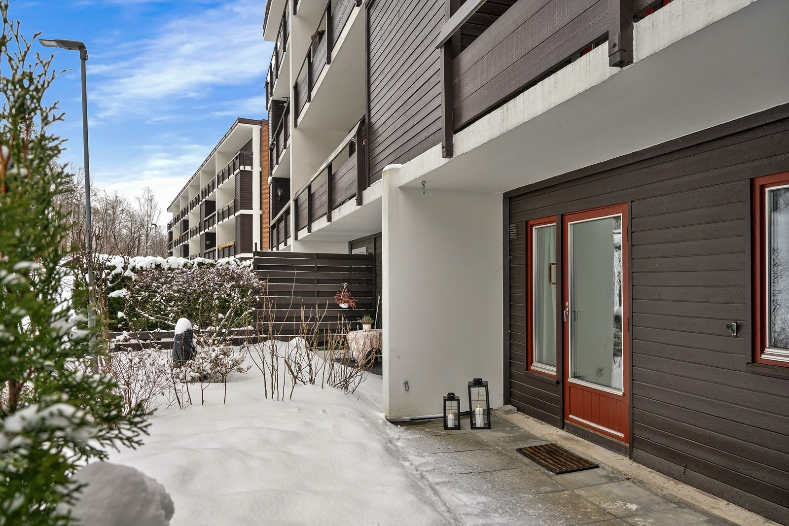 To uteplasser gir gode solforhold gjennom dagen Galleribilde