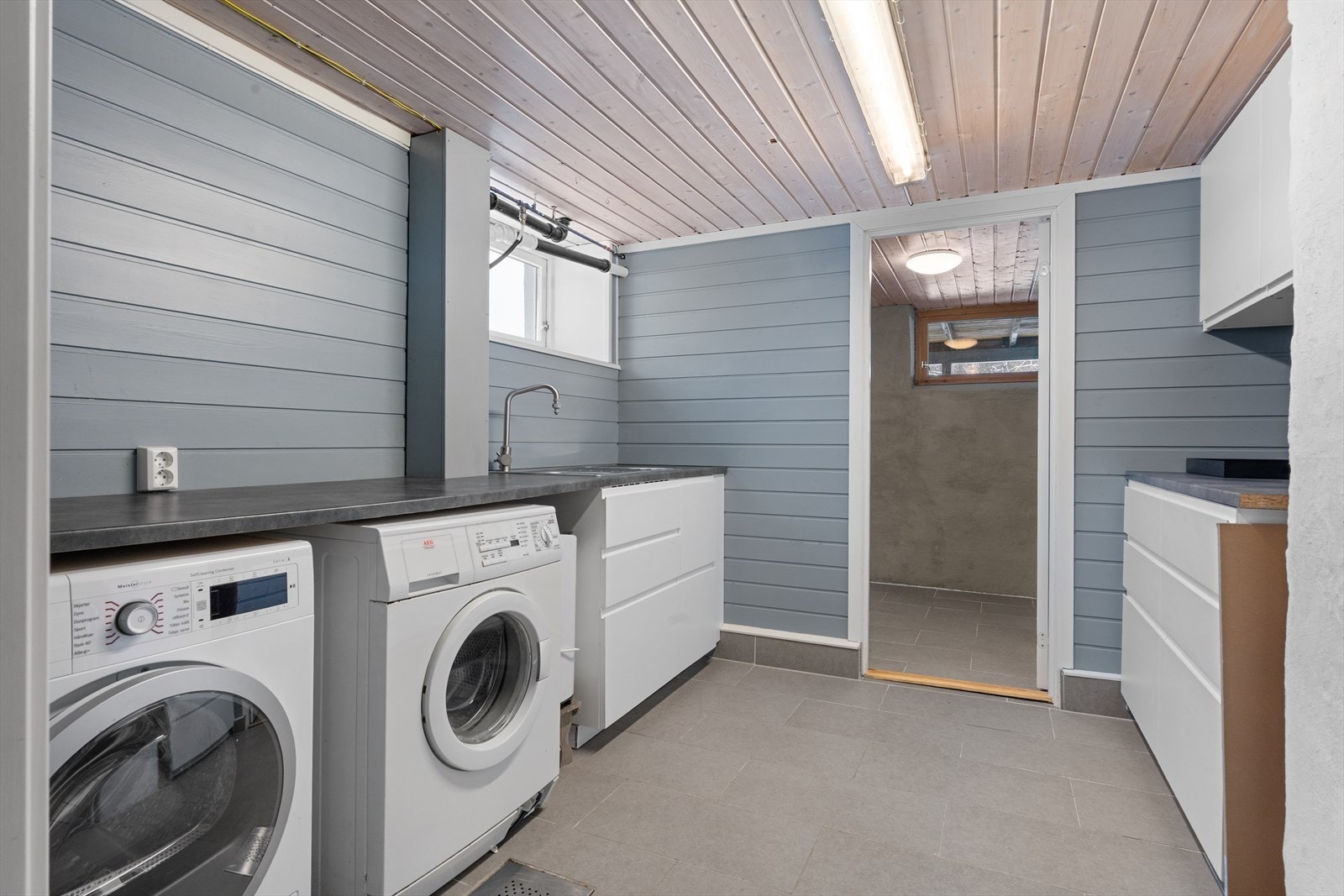 Vaskekjeller. Galleribilde