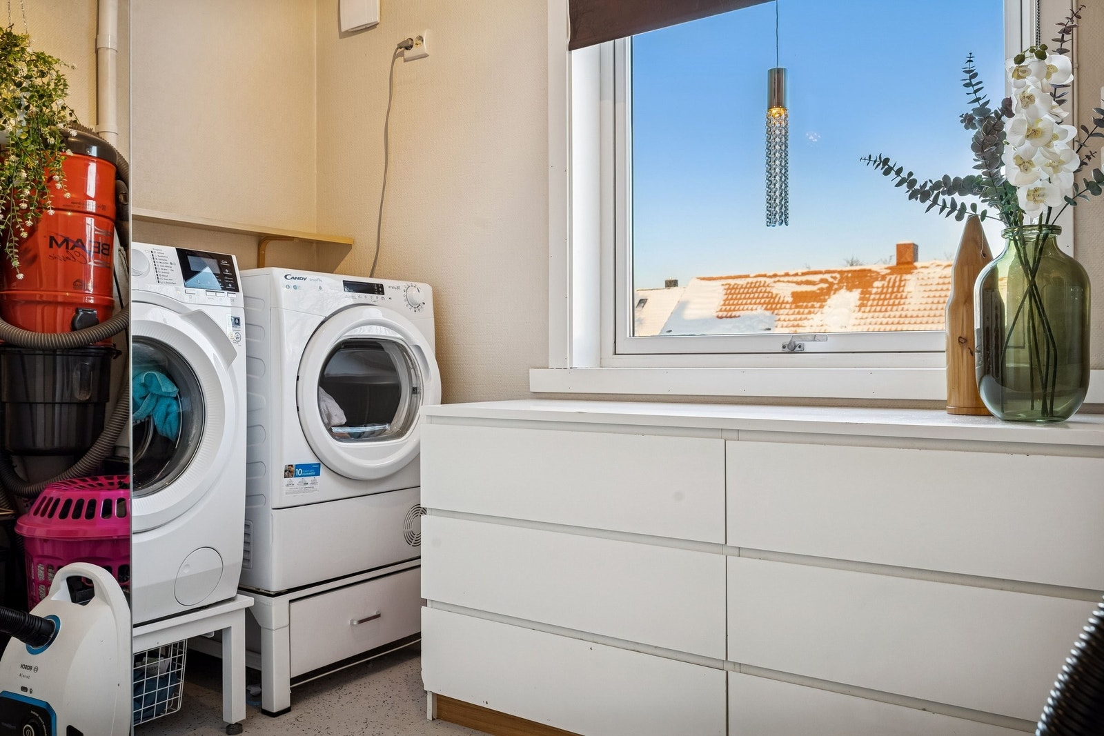 Vaskerom Galleribilde