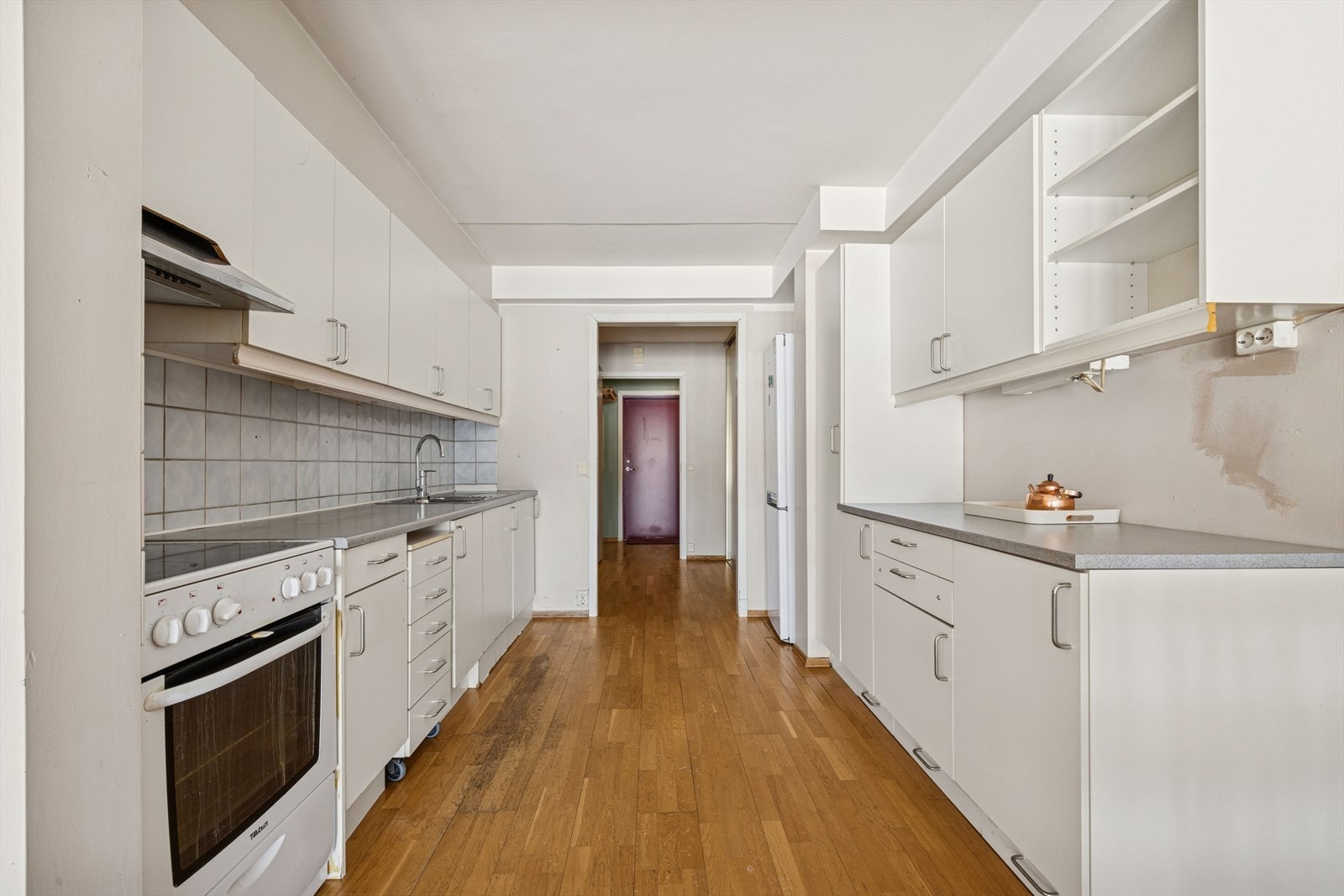 Leiligheten har et funksjonelt kjøkken som kan oppgraderes etter behov. Galleribilde