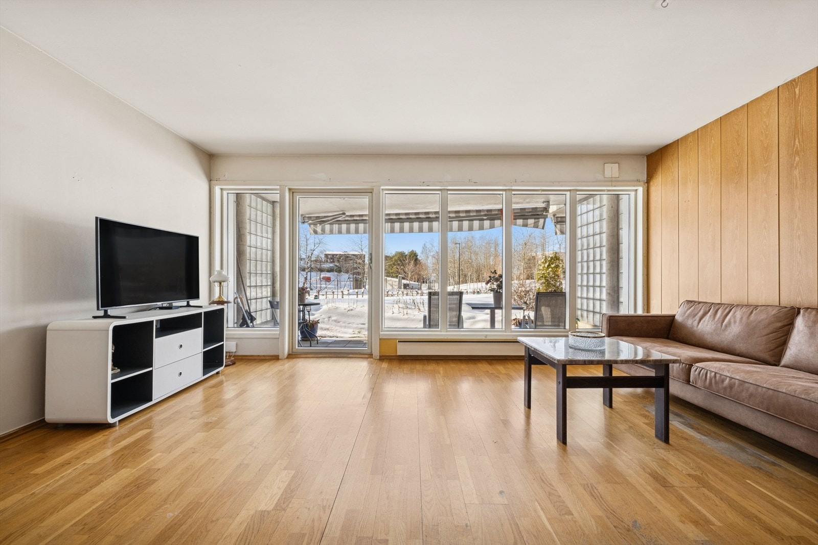 Velkommen til Lindebergveien 9A, presentert av lokalmegler Mathias Traverso ved DNB Eiendom. Galleribilde