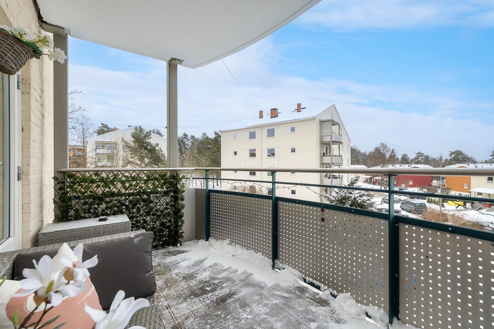 Balkongen er overbygd og på 7 m² Galleribilde