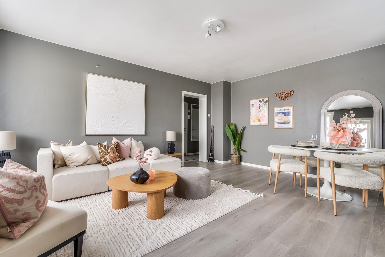 Det er lagt pen enstavs laminatgulv Galleribilde