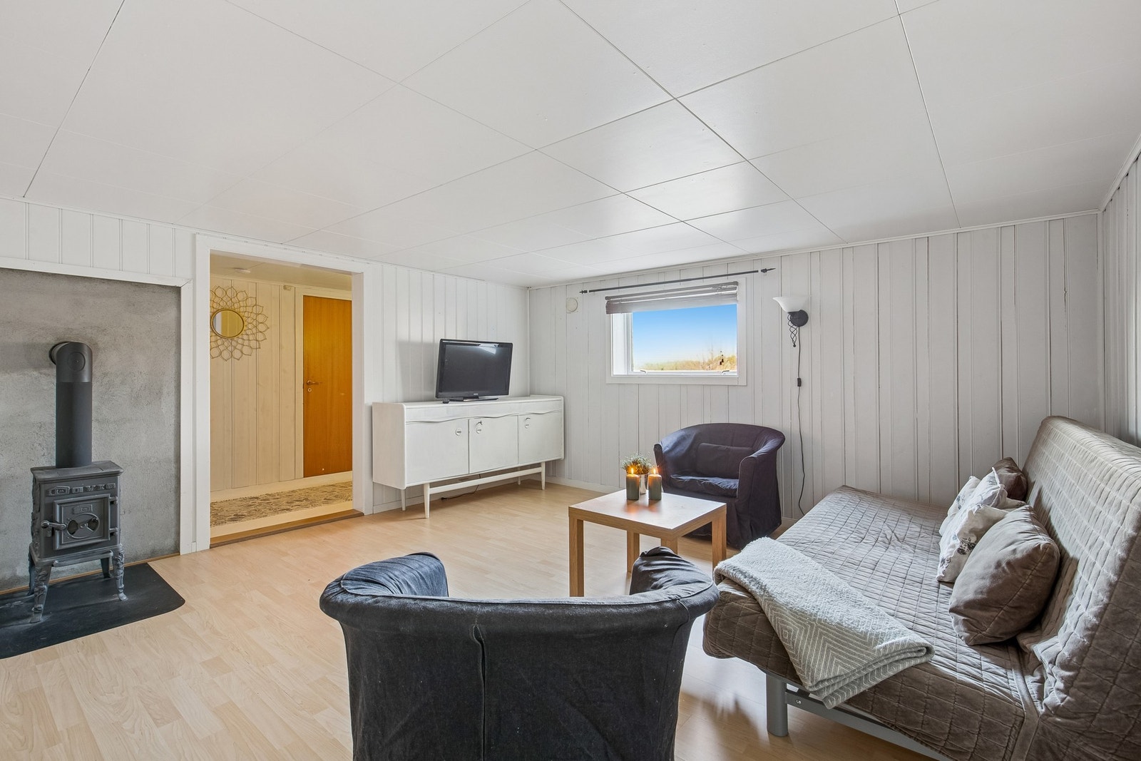 Innredet rom i kjeller Galleribilde