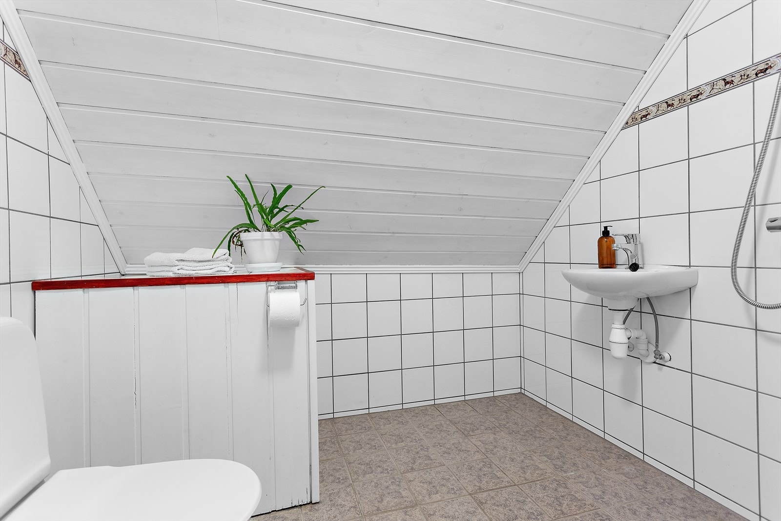 Dusj/W.C. på loftsplanet Galleribilde