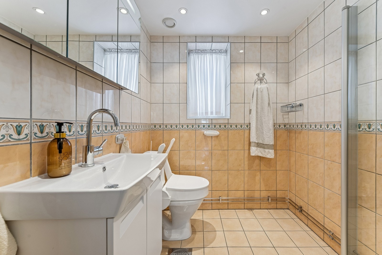 2003/2004 rehabiliterte bad i regi av brl. Galleribilde