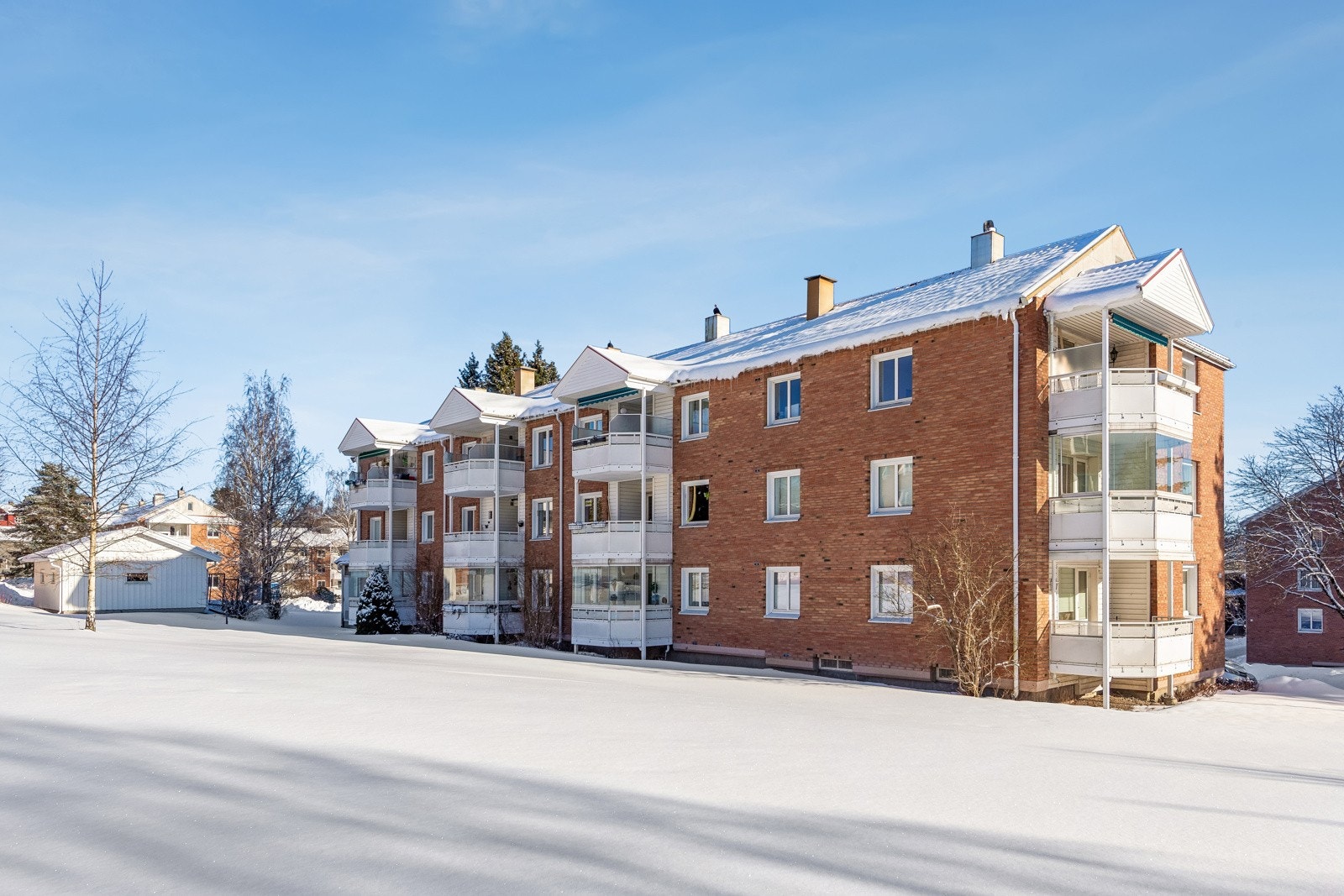 Attraktivt borettslag, ryddig økonomi, pent stelt ute hele året. Galleribilde