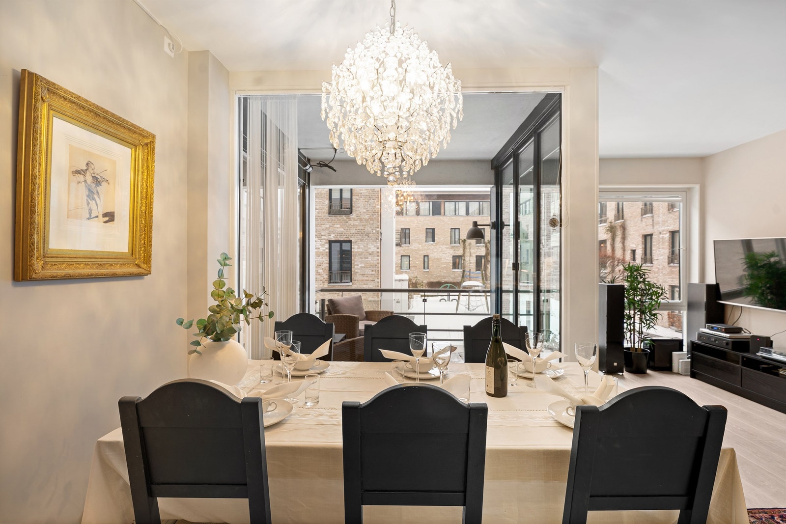 Hvem vil du invitere på middag i ny leilighet? Galleribilde