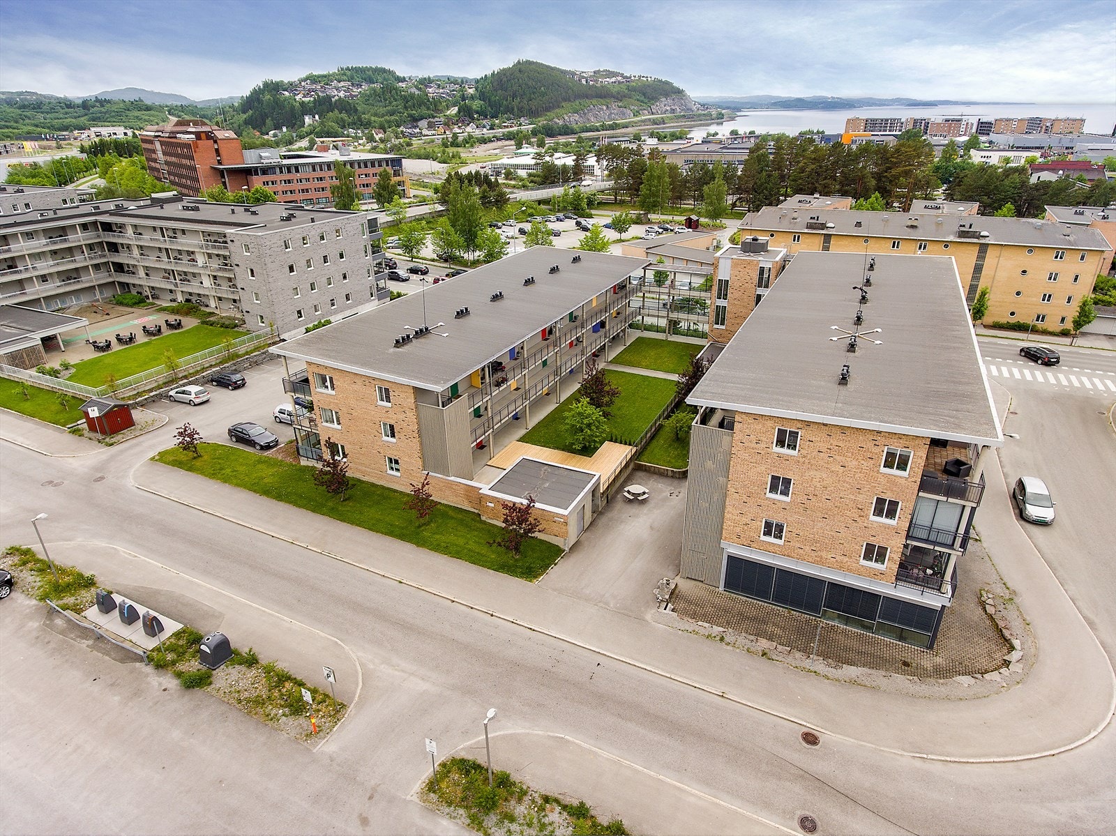 Fellesareal med grøntområder, tilgjengelig for alle beboere. Galleribilde