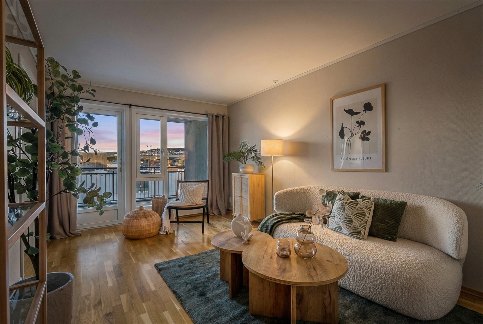 Velkommen til Steinkjersannan 3 - En innbydende 2-roms med attraktiv beliggenhet i byggets 3. etasje. Foto: Olav Sunde. Galleribilde